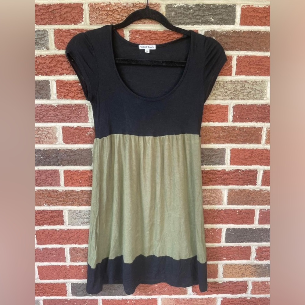 Velvet Torch Olive Green/Black Dress. Size is a small.